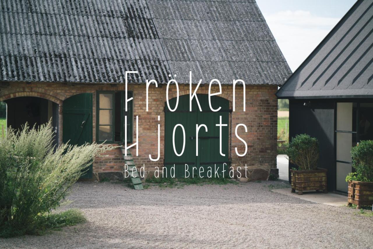 Froeken Hjorts Bed And Breakfast Höganäs Exterior foto